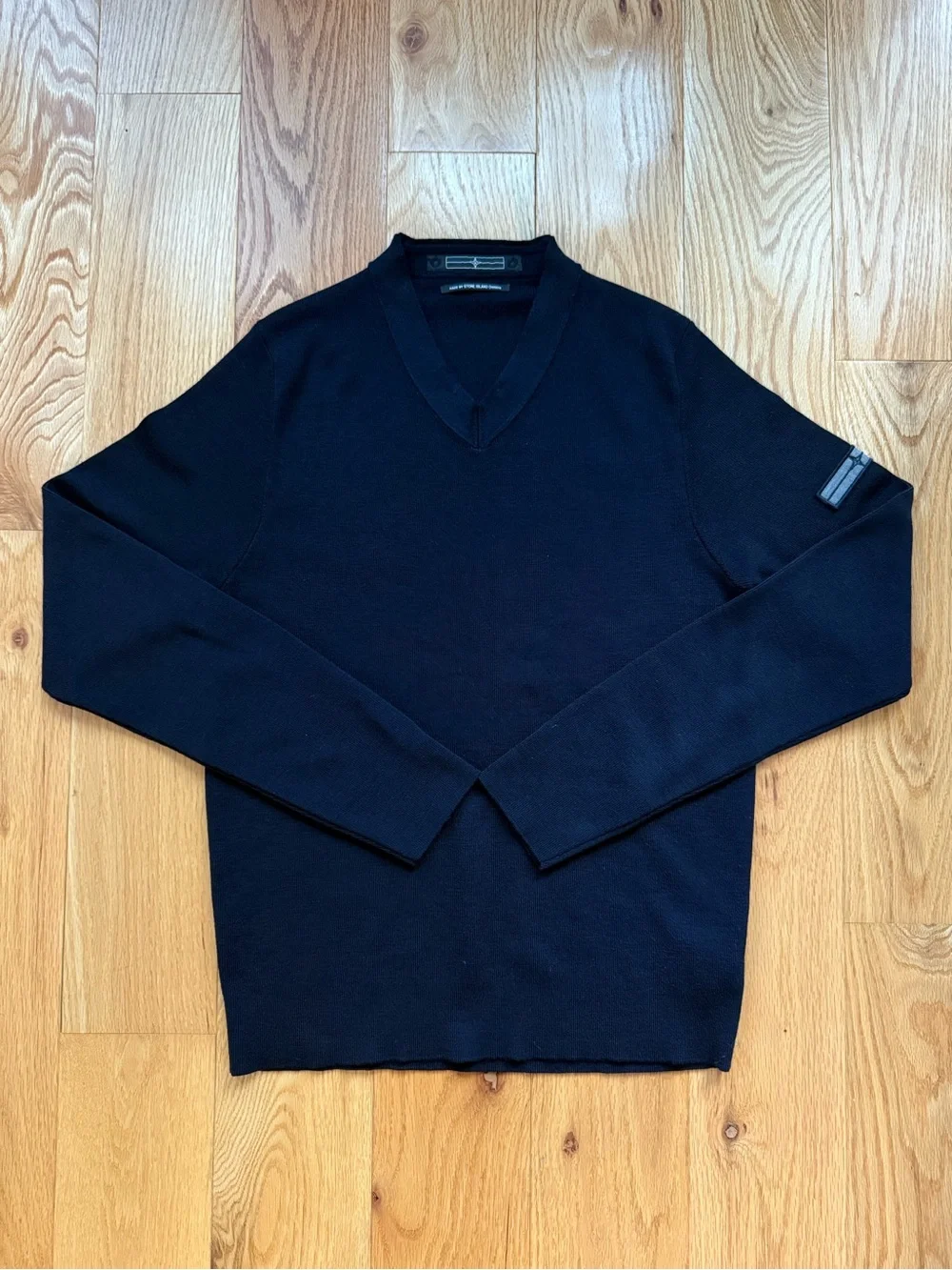Men’s Stone Island Denims Black Wool V-Neck Sweater - Picture 1 of 5